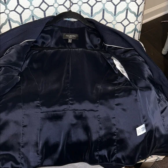 Talbots Women's Navy Wool Blend Blazer NWOT Sz 8P - Picture 3 of 12